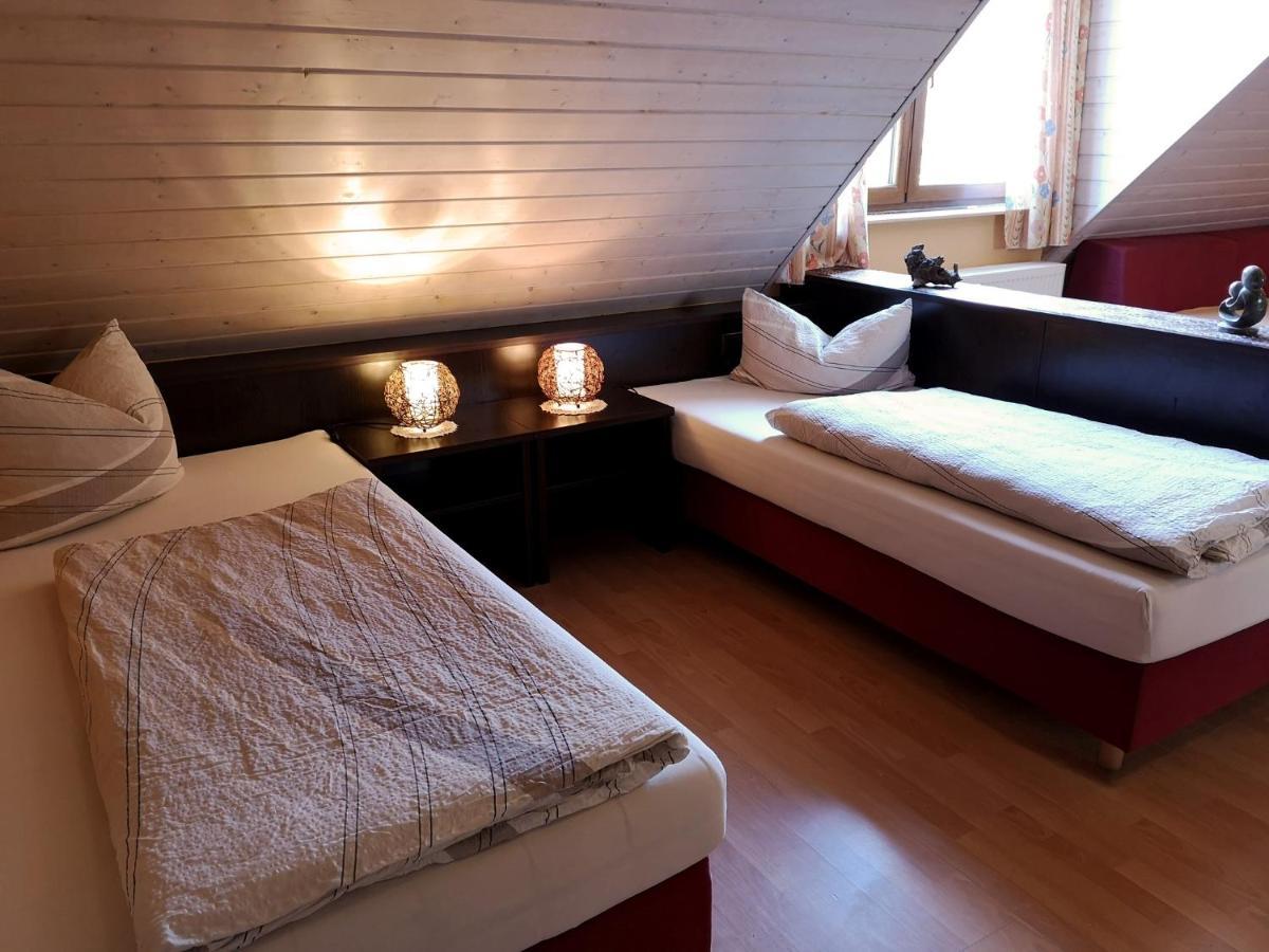 Gaestehaus Martin Gamburg Ngoại thất bức ảnh